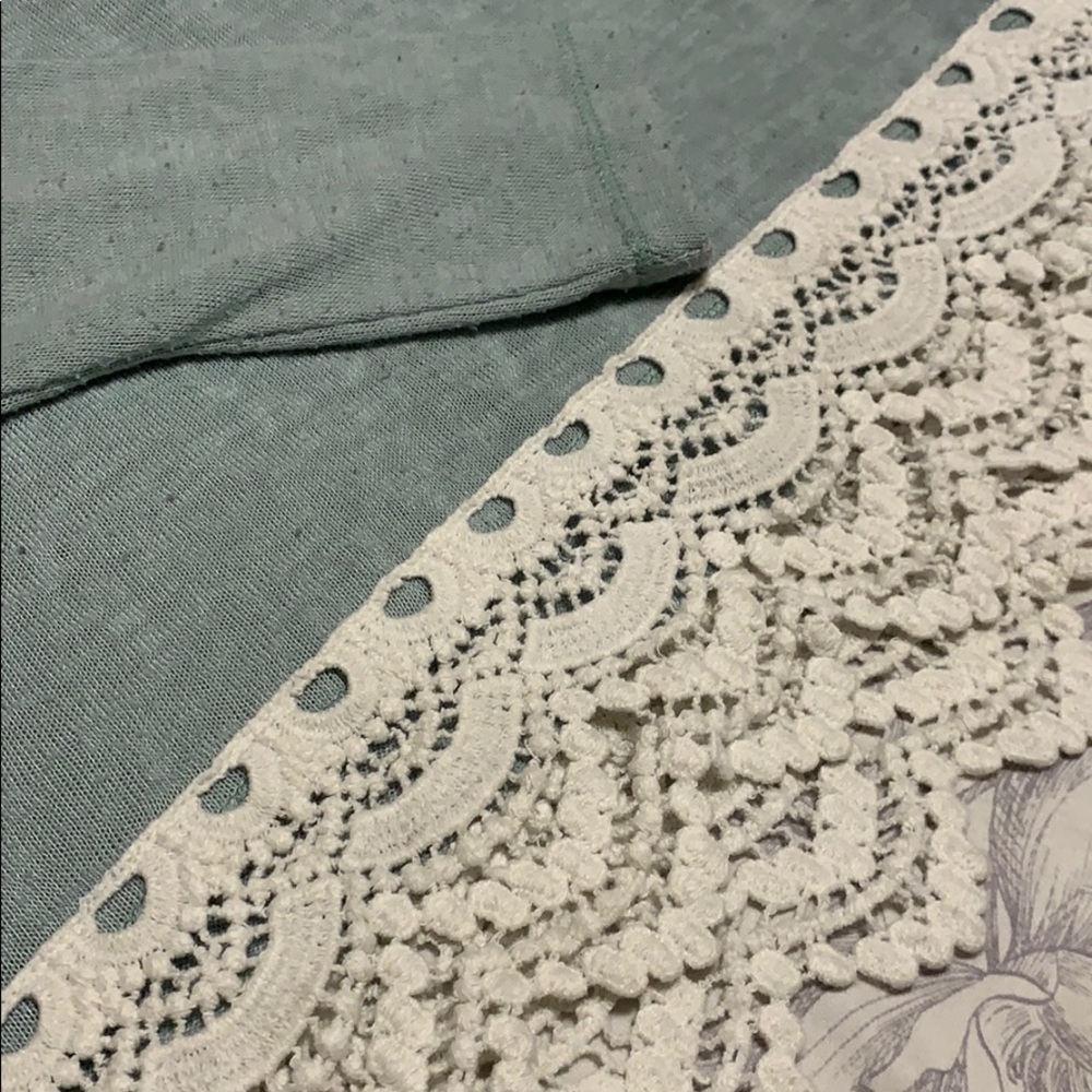 Top - Picture 2 of 3